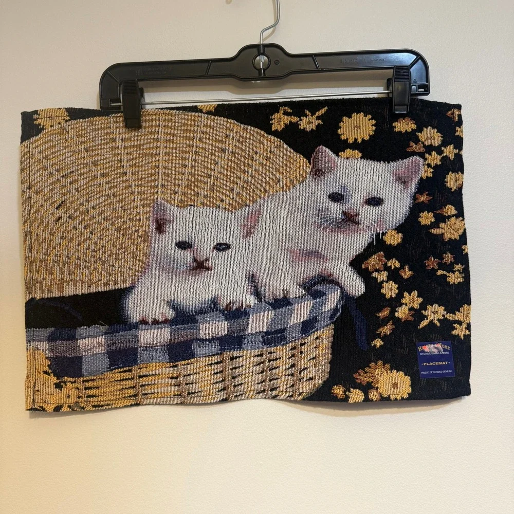 Two Nidico Cat Lover Tapestry Placemat White Kittens Basket NWT‎ NOS